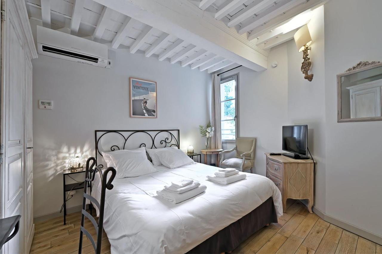 Au Coeur Des Papes, Dans Batisse De Charme Studios & Appartements En Coeur De Ville Aviñón Exterior foto