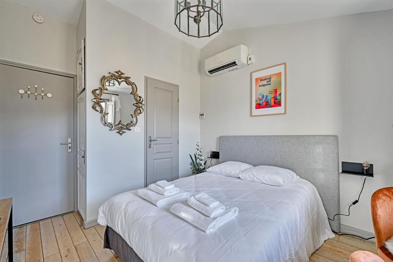 Au Coeur Des Papes, Dans Batisse De Charme Studios & Appartements En Coeur De Ville Aviñón Exterior foto