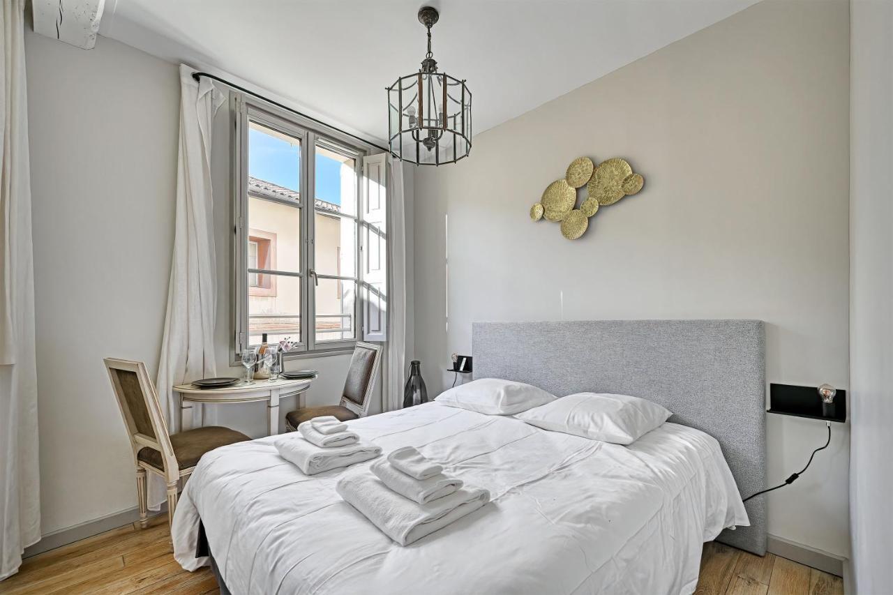 Au Coeur Des Papes, Dans Batisse De Charme Studios & Appartements En Coeur De Ville Aviñón Exterior foto