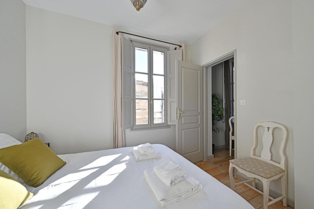 Au Coeur Des Papes, Dans Batisse De Charme Studios & Appartements En Coeur De Ville Aviñón Exterior foto