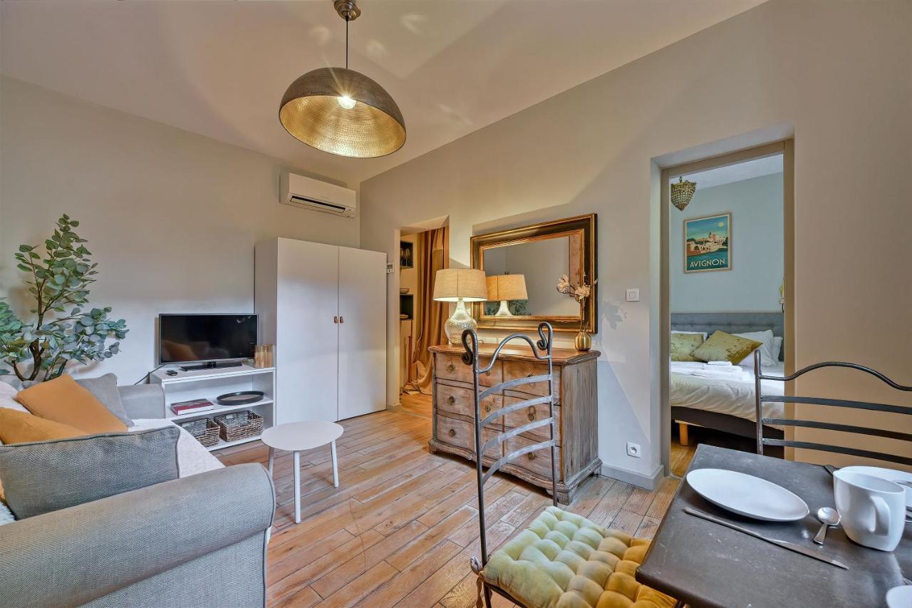 Au Coeur Des Papes, Dans Batisse De Charme Studios & Appartements En Coeur De Ville Aviñón Exterior foto