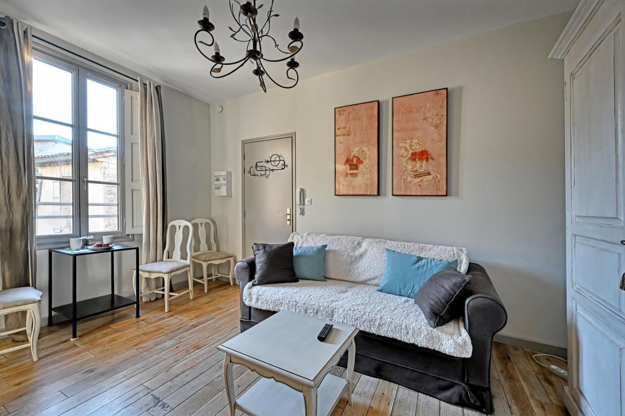Au Coeur Des Papes, Dans Batisse De Charme Studios & Appartements En Coeur De Ville Aviñón Exterior foto