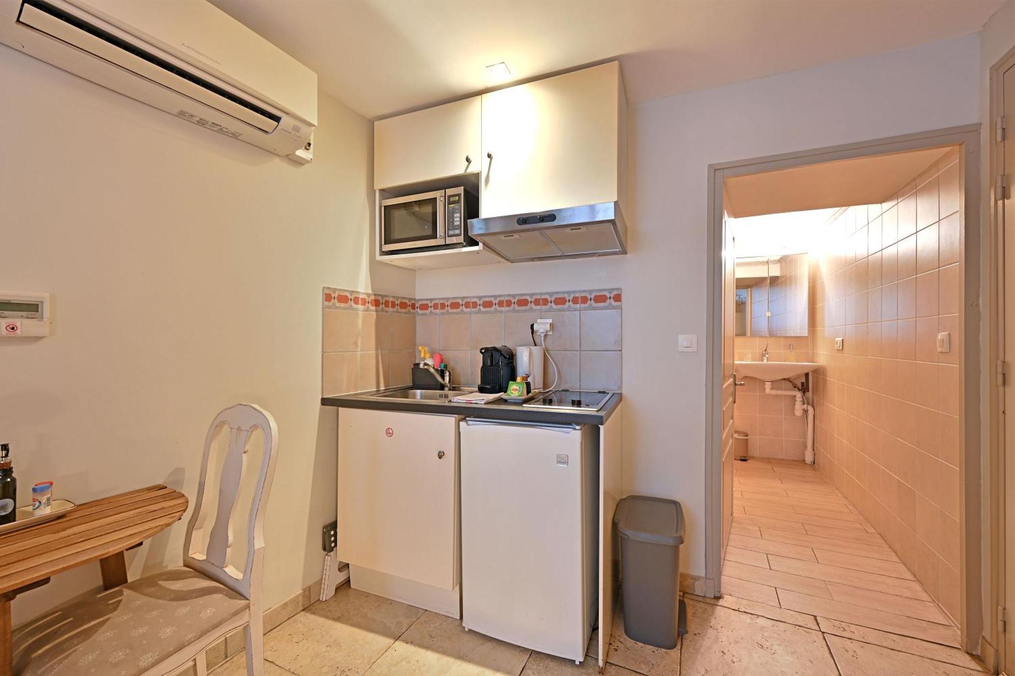 Au Coeur Des Papes, Dans Batisse De Charme Studios & Appartements En Coeur De Ville Aviñón Exterior foto